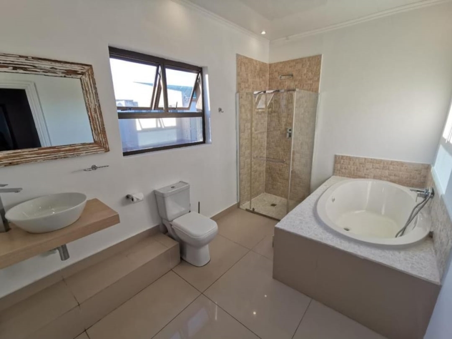 To Let 2 Bedroom Property for Rent in Woodstock Western Cape